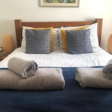 Swallow's Rest Garden 애쉬본