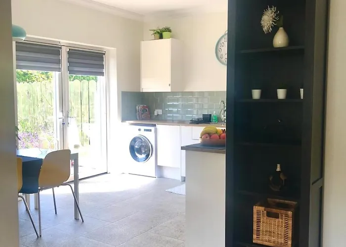 Swallow's Rest Garden * 애쉬본